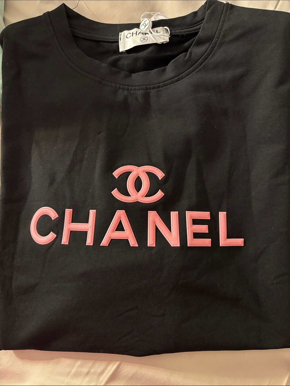 Brand new fashion women’s cotton T-shirt Black Tee with Pink Logo Letters